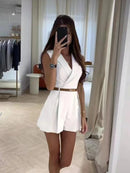 Macacão Curto Alfaiataria com Decote Transpassado Bianca